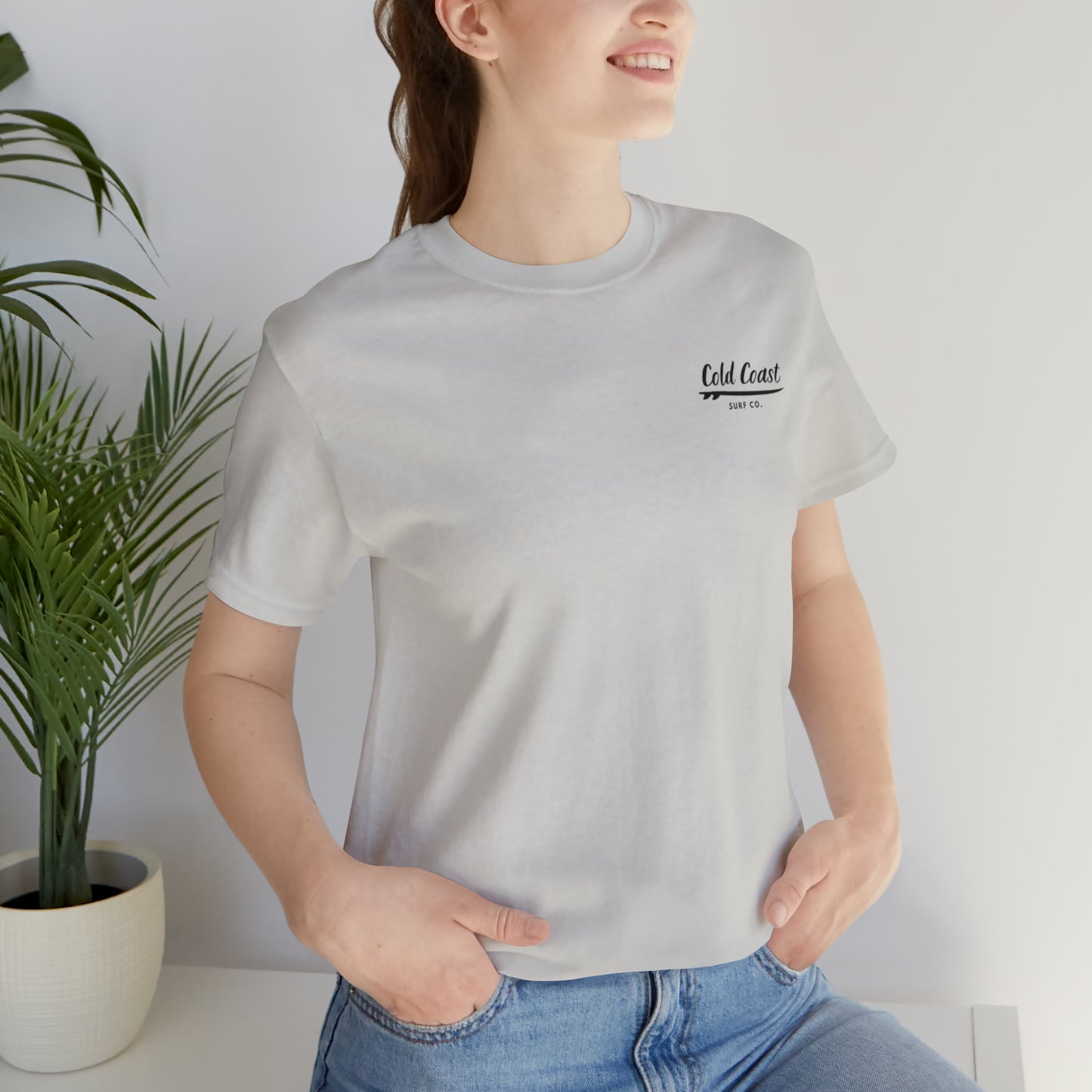 Minimalistic Logo Short Sleeve Graphic t-shirt